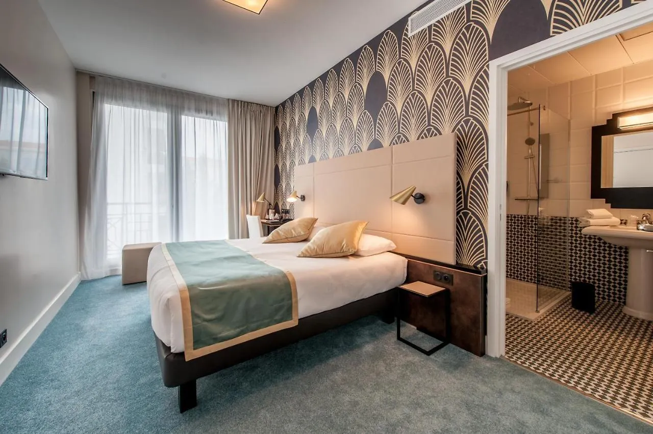 ***  Best Western Hotel Journel Antibes Juan-Les-Pins צרפת